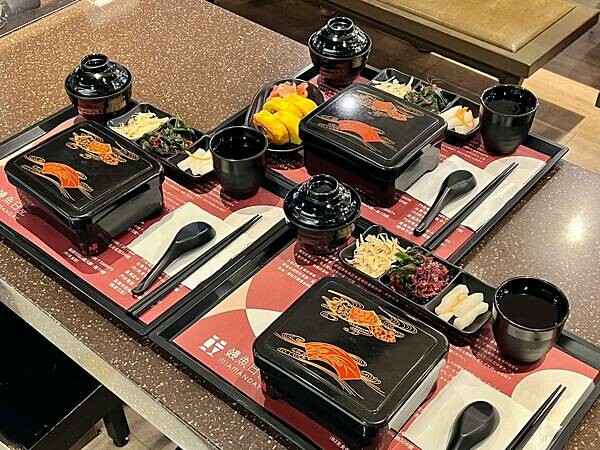 LINE_ALBUM_202298 _1_220912_1.jpg