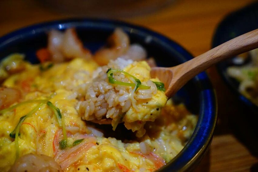 【攝食 串炸專門店】新竹道地日式居酒屋串炸專賣 獨門日式新竹才有！ 新竹美食/宵夜/居酒屋/約會/聚餐 - Cutier吃飯中 串炸一點都不簡單，不論是單吃或是沾醬都是味蕾饗宴！