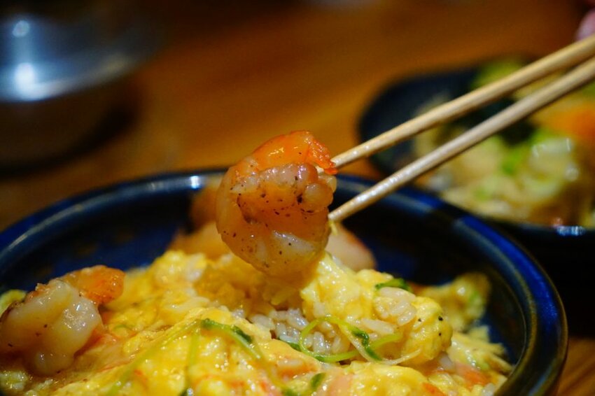 【攝食 串炸專門店】新竹道地日式居酒屋串炸專賣 獨門日式新竹才有！ 新竹美食/宵夜/居酒屋/約會/聚餐 - Cutier吃飯中 串炸一點都不簡單，不論是單吃或是沾醬都是味蕾饗宴！