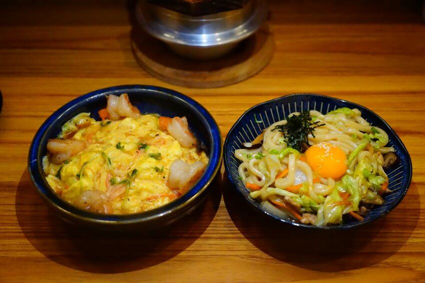 【攝食 串炸專門店】新竹道地日式居酒屋串炸專賣 獨門日式新竹才有！ 新竹美食/宵夜/居酒屋/約會/聚餐 - Cutier吃飯中 串炸一點都不簡單，不論是單吃或是沾醬都是味蕾饗宴！