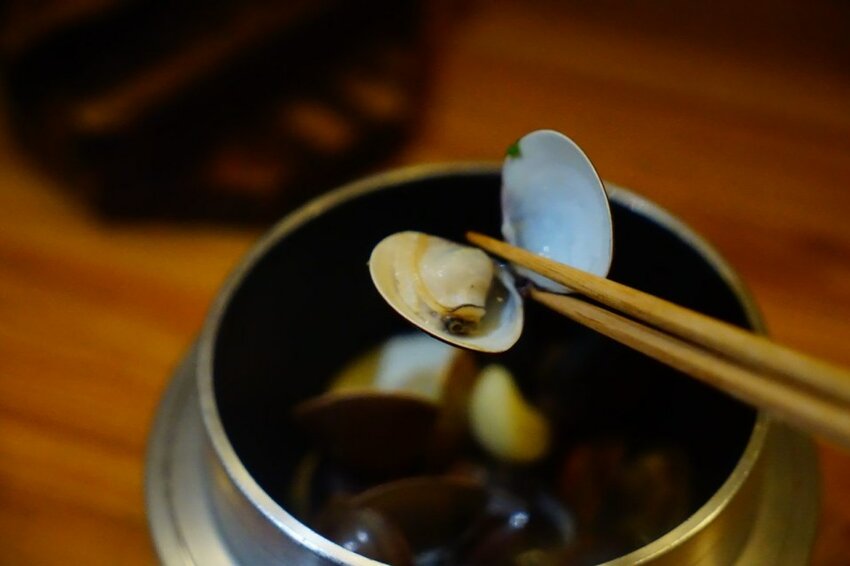 【攝食 串炸專門店】新竹道地日式居酒屋串炸專賣 獨門日式新竹才有！ 新竹美食/宵夜/居酒屋/約會/聚餐 - Cutier吃飯中 串炸一點都不簡單，不論是單吃或是沾醬都是味蕾饗宴！