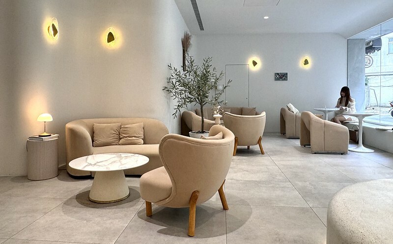 台北仁愛圓環甜點下午茶，時飴千層蛋糕新口味登場。