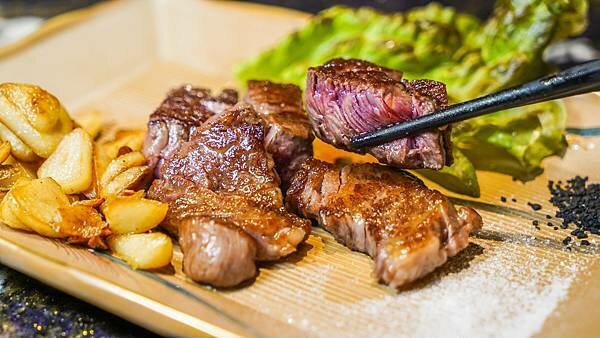 A7_00935.jpg A7_00935.jpg