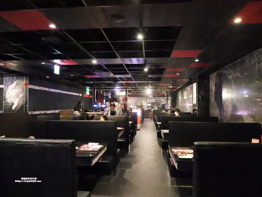 台灣火鍋第一品牌 – 肉多多火鍋高雄三多店 / 火鍋必吃名店 / 龍王麻辣鍋