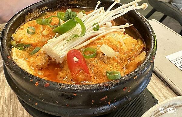 【台北】梨谷韓式鐵板炭火烤肉|炭烤豬五花包菜,韓式小菜吃到飽 【台北】梨谷韓式鐵板炭火烤肉|炭烤豬五花包菜,韓式小菜吃到飽