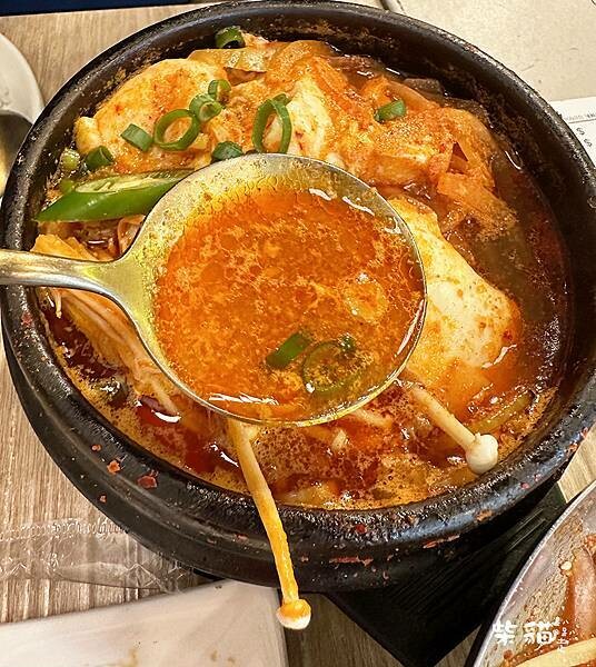 【台北】梨谷韓式鐵板炭火烤肉|炭烤豬五花包菜,韓式小菜吃到飽 【台北】梨谷韓式鐵板炭火烤肉|炭烤豬五花包菜,韓式小菜吃到飽