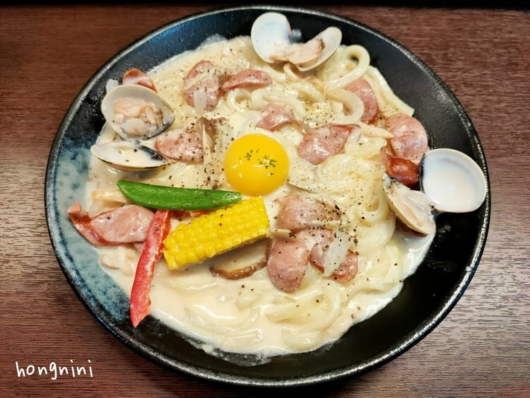 【食記】台南南區/文華市場內的深夜美食/宵夜推薦/烏龍麵.鐵板麵.比薩.燉飯應有盡有-肆陸8番*深夜食堂