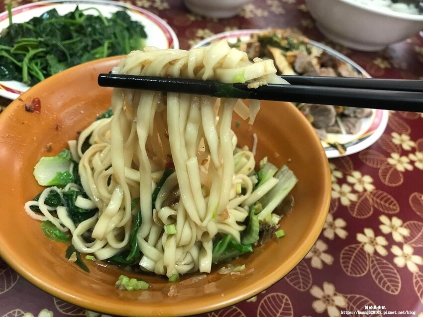 【新北板橋區】板橋美食『板橋懷德街米苔目』連我阿爸都會去吃的店~