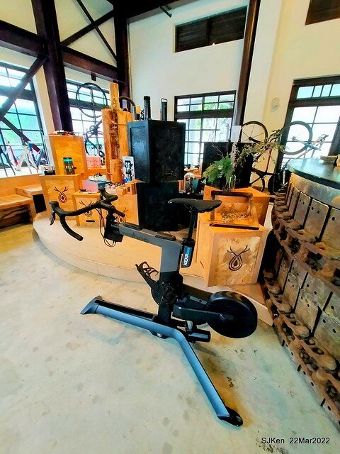 「鹿點咖啡Elaine 瓶概店」(Deer Spot coffee shop), Taipei, Taiwan, SJKen, Mar 22,2022.