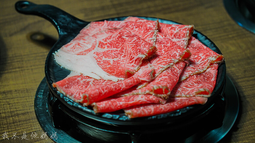 小碧潭站火鍋,小碧潭麻辣鍋,小碧潭石頭火鍋,小碧潭平價火鍋,小碧潭平價美食,小碧潭人氣火鍋,小碧潭人氣麻辣鍋,七張站人氣麻辣鍋,小碧潭排隊火鍋