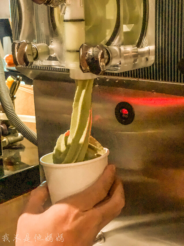 七張麻辣鍋外帶,小碧潭麻辣鍋外帶,新店宵夜推薦,新店火鍋宵夜,新店麻辣鍋宵夜,七張麻辣鍋宵夜,小碧潭麻辣鍋宵夜,小碧潭火鍋宵夜,七張火鍋宵夜