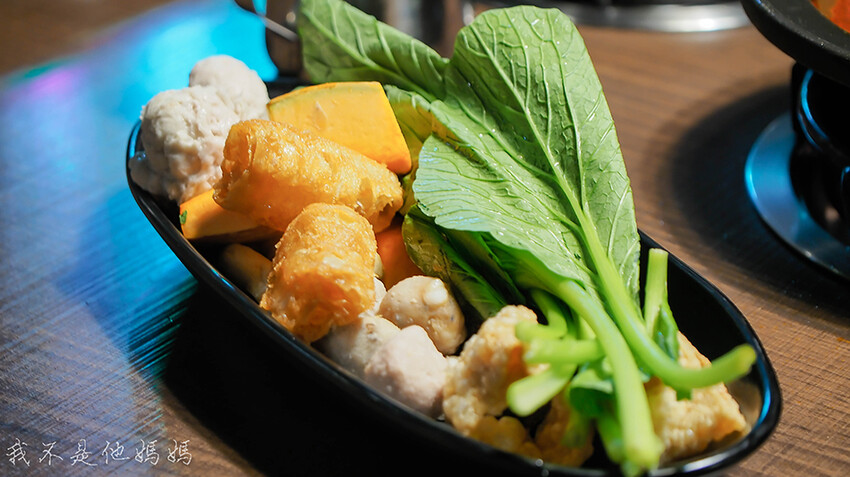 狂一鍋,肉多多火鍋,樂多多集團,樂多多APP,新店火鍋推薦,七張捷運站美食,七張捷運站火鍋,七張捷運站麻辣鍋,七張捷運站石頭火鍋