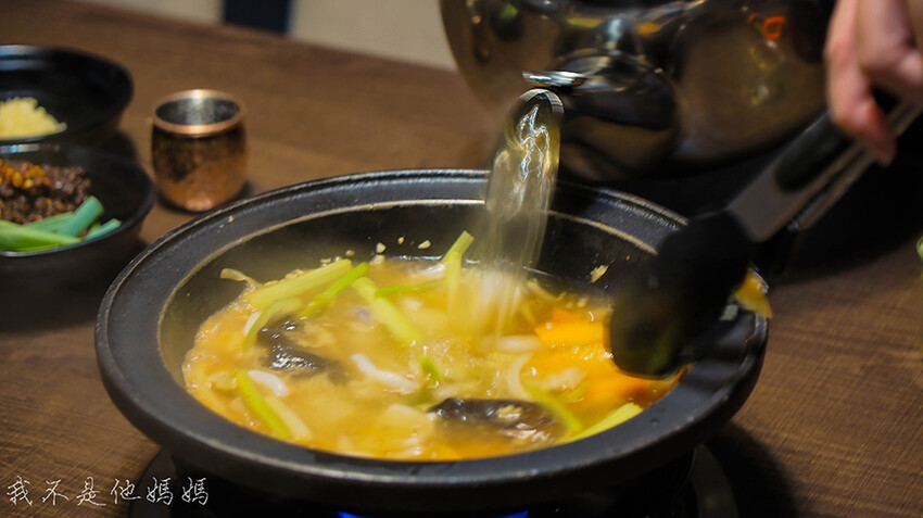 狂一鍋,肉多多火鍋,樂多多集團,樂多多APP,新店火鍋推薦,七張捷運站美食,七張捷運站火鍋,七張捷運站麻辣鍋,七張捷運站石頭火鍋