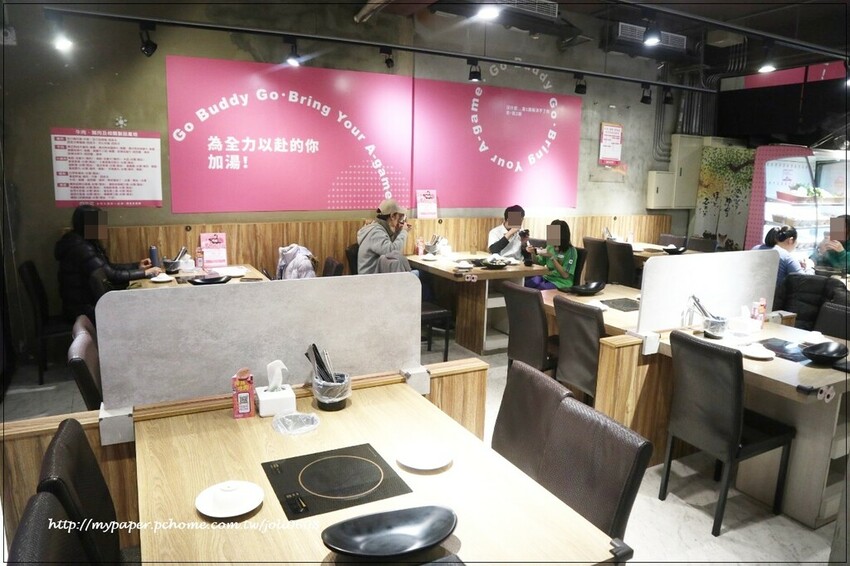 台灣火鍋第一品牌-肉多多火鍋桃園春日店大變身 超人氣排隊名店 "熟成肉肉元宇宙"菜單新上市 蔬食自助吧無限吃到飽