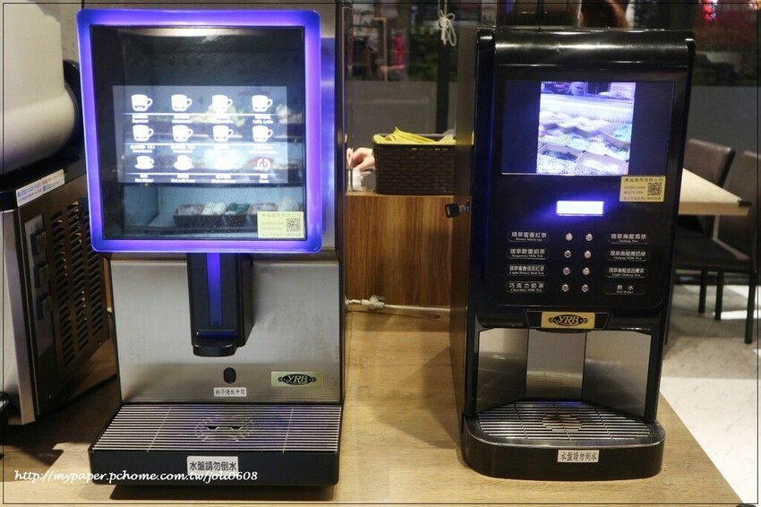 台灣火鍋第一品牌-肉多多火鍋桃園春日店大變身 超人氣排隊名店 "熟成肉肉元宇宙"菜單新上市 蔬食自助吧無限吃到飽