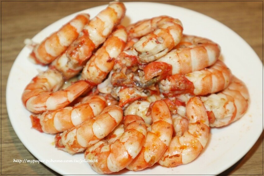 台灣火鍋第一品牌-肉多多火鍋桃園春日店大變身 超人氣排隊名店 "熟成肉肉元宇宙"菜單新上市 蔬食自助吧無限吃到飽