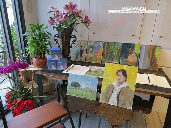 台中南屯咖啡廳【北極星品啡】唯一一間結合畫廊的文藝咖啡廳 以公益起點 幫助年輕學子一展長才