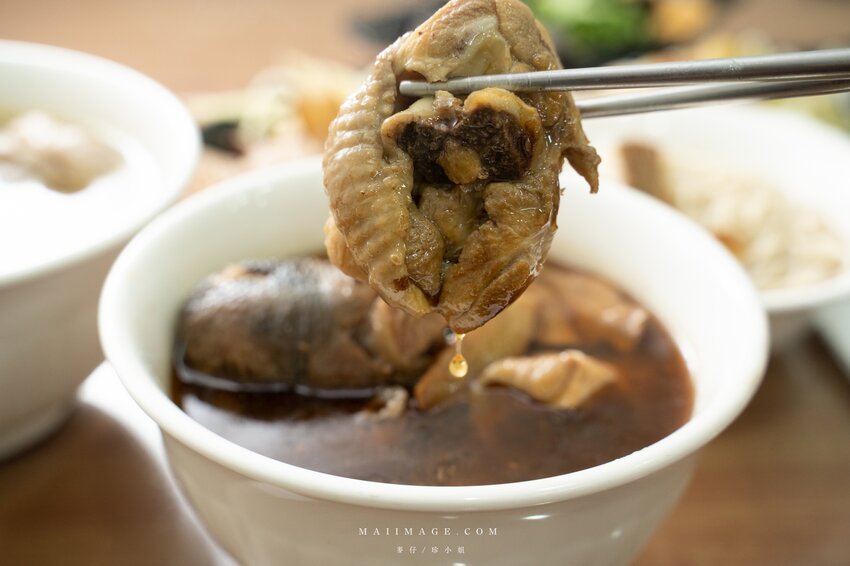 中山區美食|華燈初上拍攝地點大公開!2022台北條通商圈一日遊懶人包~必訪5間特色餐廳,無飲、麗姐麻油雞、