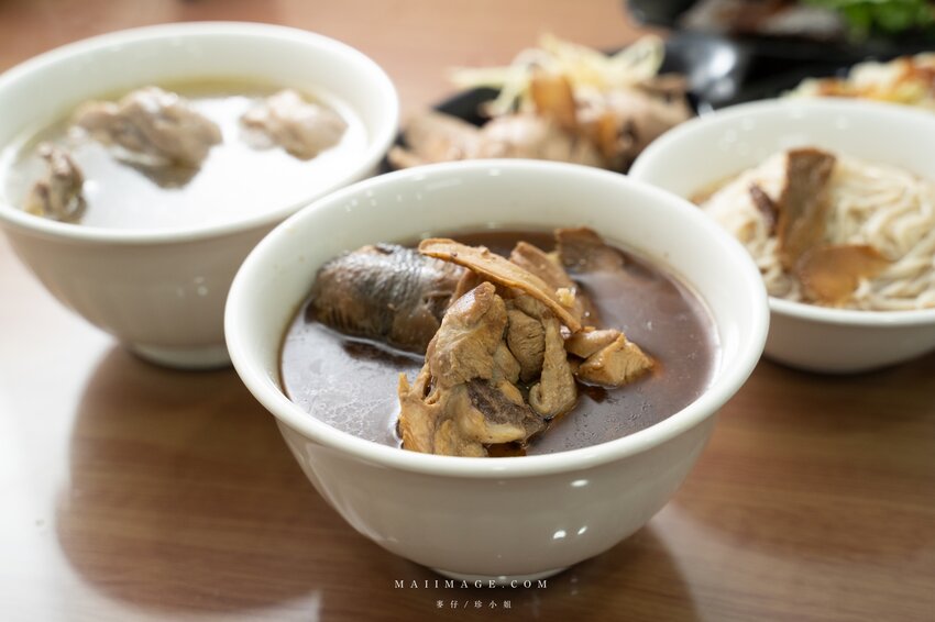 中山區美食|華燈初上拍攝地點大公開!2022台北條通商圈一日遊懶人包~必訪5間特色餐廳,無飲、麗姐麻油雞、