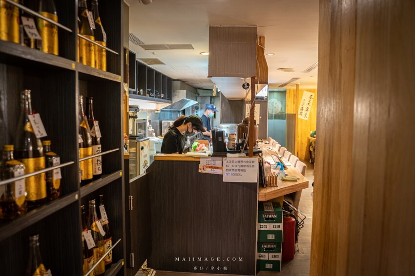 中山區美食|華燈初上拍攝地點大公開!2022台北條通商圈一日遊懶人包~必訪5間特色餐廳,無飲、麗姐麻油雞、