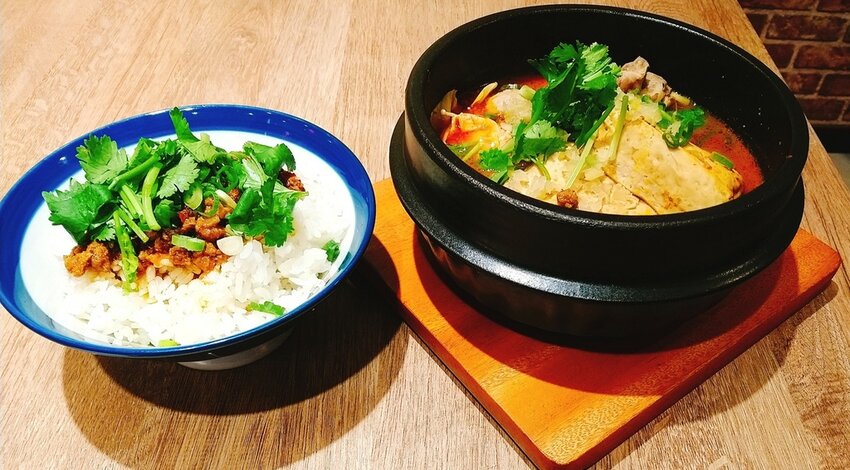 [麻辣鴨血臭豆腐宵夜場推薦]來碗「湊臭」的麻辣鴨血臭豆腐，板橋麻辣小吃，獨家秘方熬煮的多層次湯頭，開胃