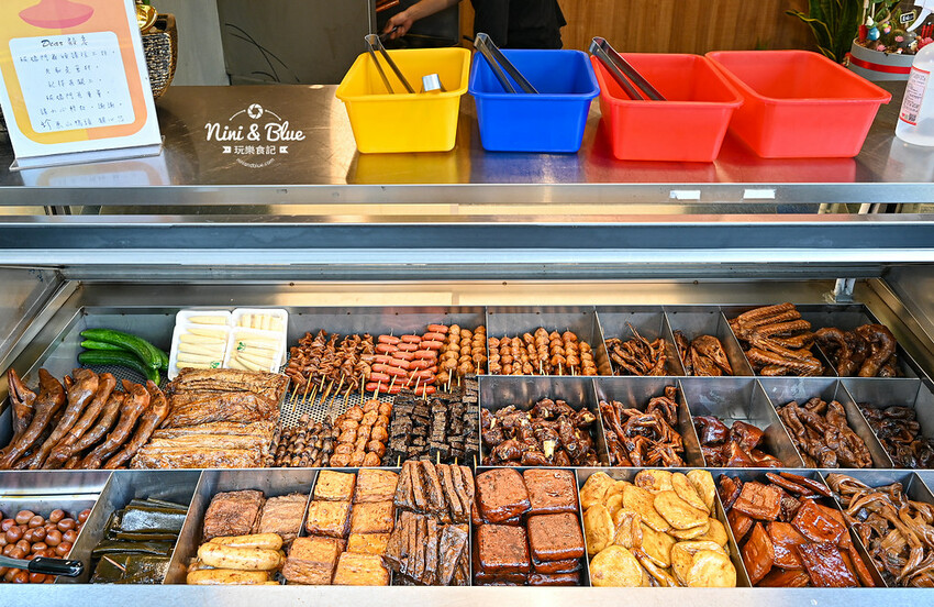 台中東山鴨頭，近30種食材先滷後炸，推薦必點超酥脆的招牌豆皮 -妮妮布魯