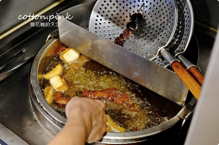 台中東山鴨頭推這家！忠孝夜市旁小路珍東山鴨頭開攤訂單就接不完 - 棉花糖的天空