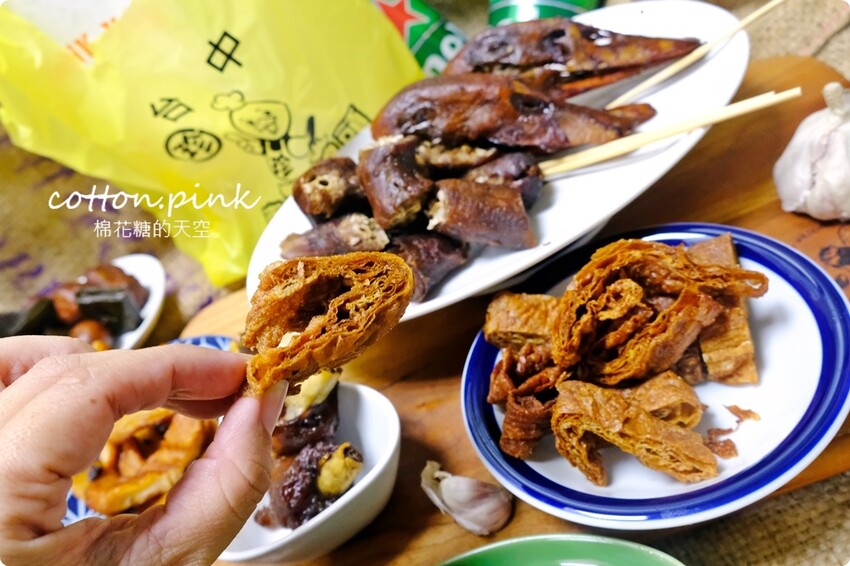 台中東山鴨頭推這家！忠孝夜市旁小路珍東山鴨頭開攤訂單就接不完 - 棉花糖的天空