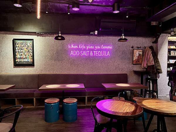 [西門美食] RayDarts 飛鏢運動酒吧 神仙系調酒+餐酒美食 #台北萬華區西門町酒吧/餐酒館 @蛋寶趴趴go