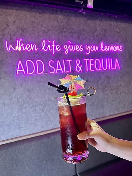 [西門美食] RayDarts 飛鏢運動酒吧 神仙系調酒+餐酒美食 #台北萬華區西門町酒吧/餐酒館 @蛋寶趴趴go