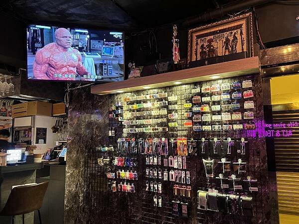 [西門美食] RayDarts 飛鏢運動酒吧 神仙系調酒+餐酒美食 #台北萬華區西門町酒吧/餐酒館 @蛋寶趴趴go