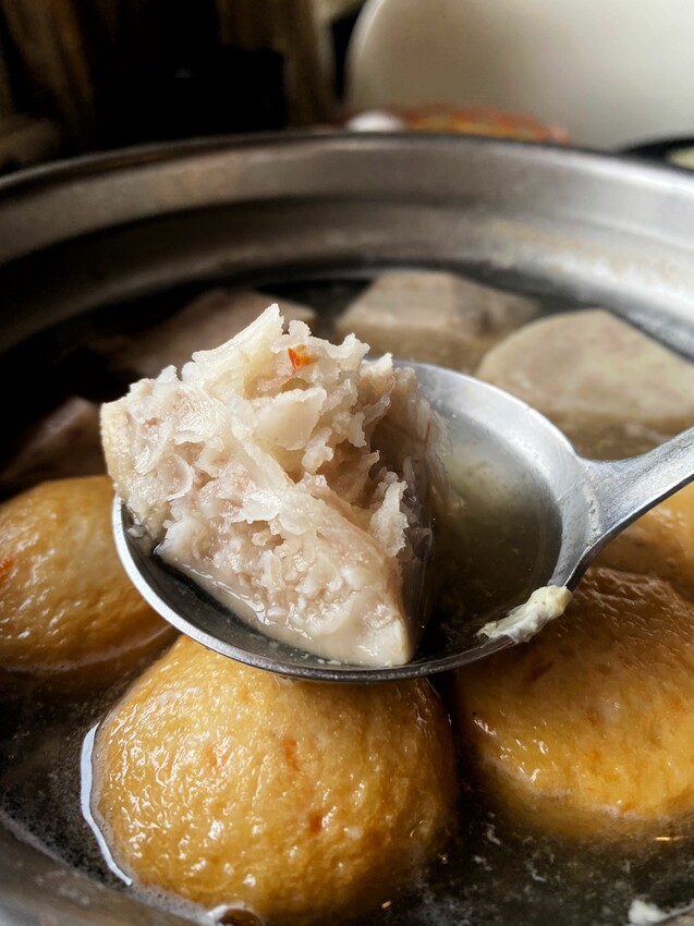 [台中豐原] 覓湯庭園鍋物｜隱身在巷弄內的日式建築｜一秒進入湯婆婆油屋｜豐原親子餐廳｜全豐原最大的兒童遊戲沙坑｜內附菜單 - 萍姐愛分享