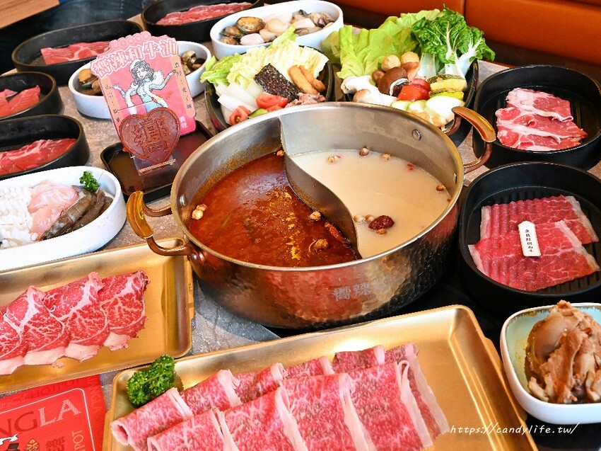 台中市南屯區台中麻辣鍋吃到飽推薦，和牛吃到飽最低只要798元起，新菜單上市，於台中五權西店出示本篇文章於指定時間用餐再享優惠！