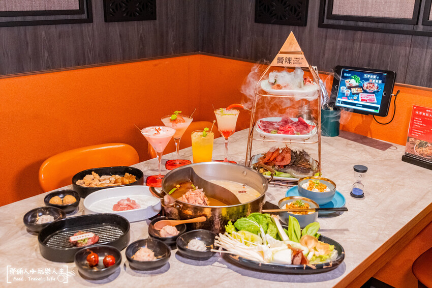 嚮辣和牛麻辣鍋來台中插旗了,和牛吃到飽竟然千元有找!!!