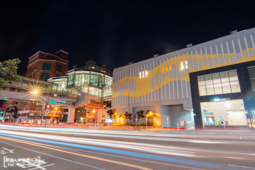 嚮辣和牛麻辣鍋來台中插旗了,和牛吃到飽竟然千元有找!!!