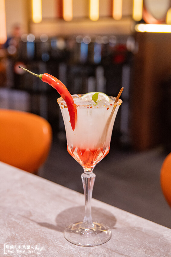 嚮辣和牛麻辣鍋來台中插旗了,和牛吃到飽竟然千元有找!!!