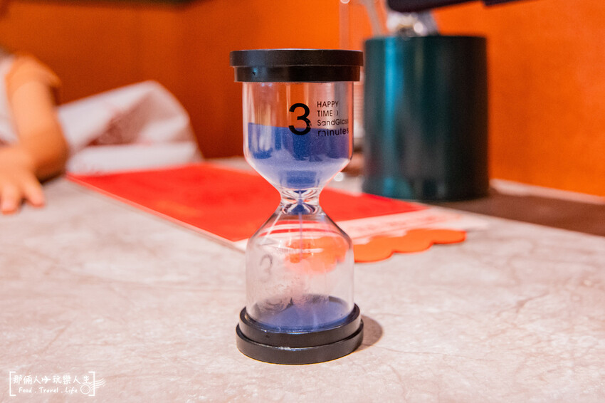 嚮辣和牛麻辣鍋來台中插旗了,和牛吃到飽竟然千元有找!!!