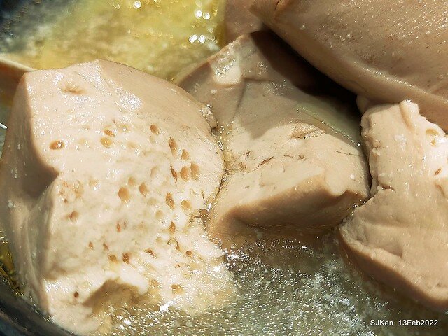 「老先覺土城火鍋店」(Hot pot store), Tushen area, HsinPei city, Taiwan, SJKen, Feb 13, 2022.