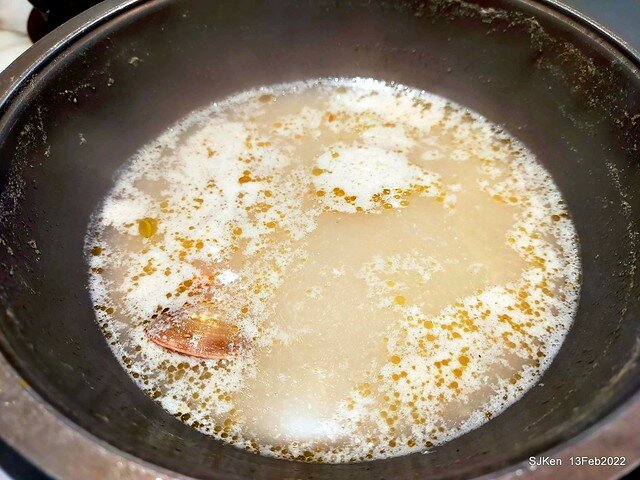 「老先覺土城火鍋店」(Hot pot store), Tushen area, HsinPei city, Taiwan, SJKen, Feb 13, 2022.