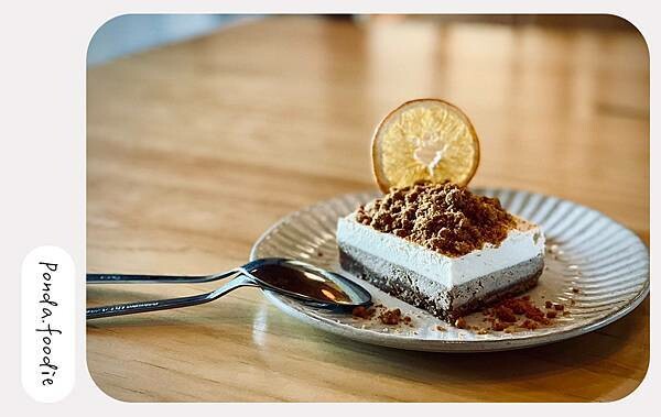 新築窟 | 新竹超美日式翻新老宅，一品亞洲創意蔬食料理~!