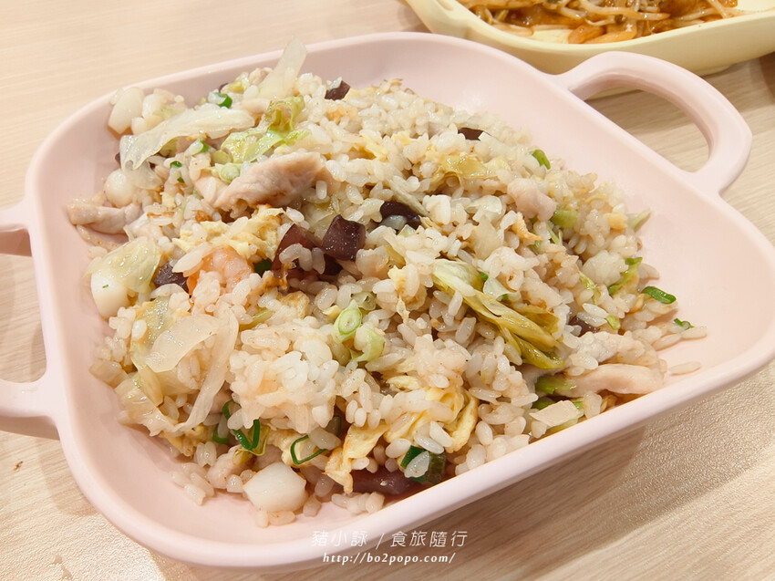 台南。歸仁》聚豐樓(台灣新知味)(台南三井店)可愛的子彈列車送餐