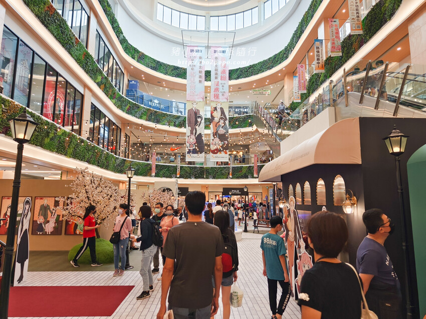 台南。歸仁》聚豐樓(台灣新知味)(台南三井店)可愛的子彈列車送餐