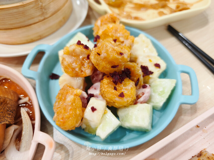 台南。歸仁》聚豐樓(台灣新知味)(台南三井店)可愛的子彈列車送餐