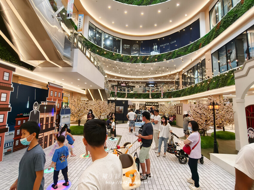 台南。歸仁》聚豐樓(台灣新知味)(台南三井店)可愛的子彈列車送餐