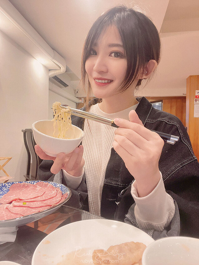 【食記】【台北大安】明星藝人都愛!飄香40年老饕推薦|黑武士麻辣火鍋