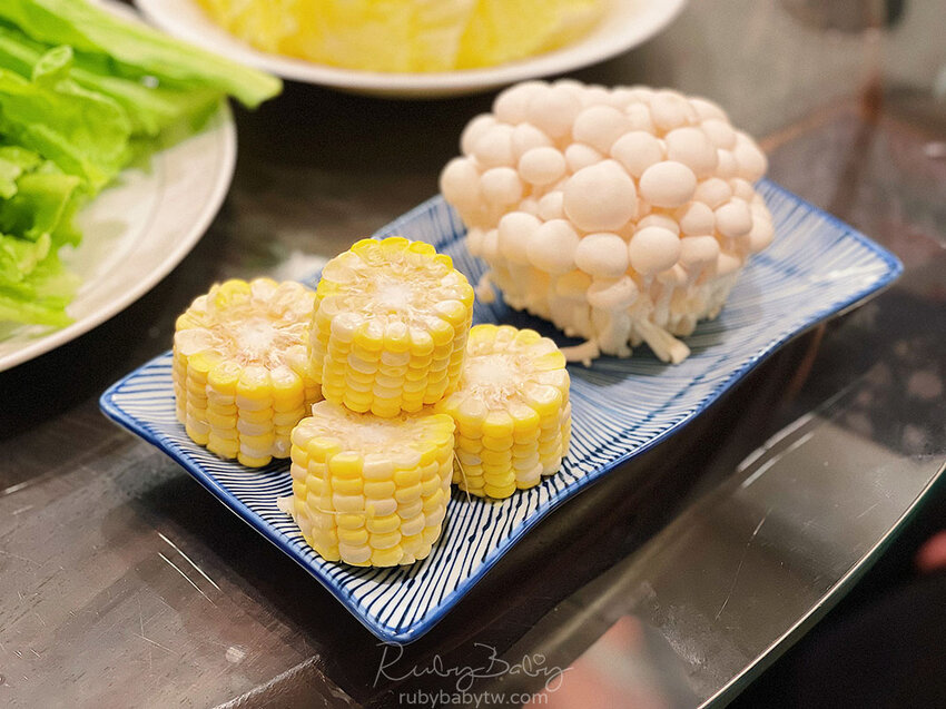 【食記】【台北大安】明星藝人都愛!飄香40年老饕推薦|黑武士麻辣火鍋