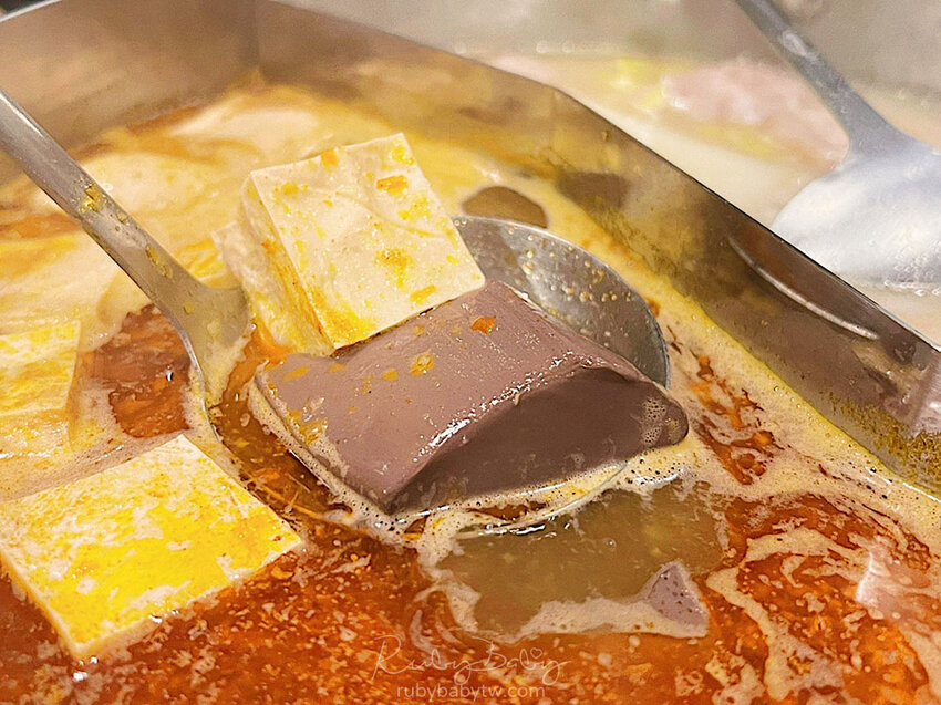 【食記】【台北大安】明星藝人都愛!飄香40年老饕推薦|黑武士麻辣火鍋