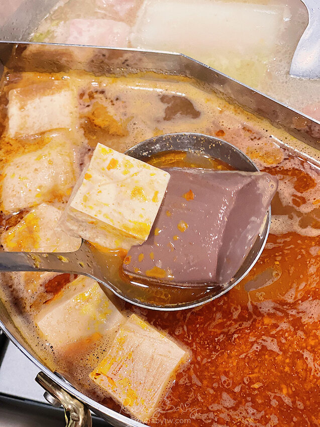 【食記】【台北大安】明星藝人都愛!飄香40年老饕推薦|黑武士麻辣火鍋