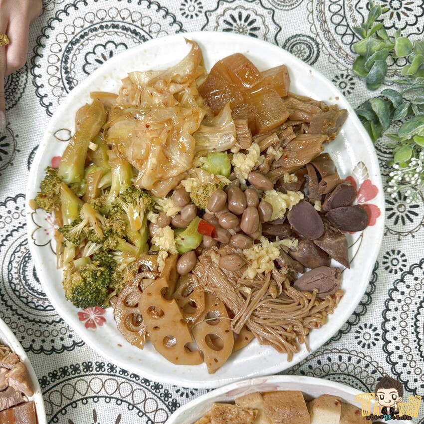 新竹縣竹北市竹北超高人氣的秘醬滷味搬家囉！ 被網友評選全台最強冷滷味連鎖品牌就是這一家！ 濃郁醬香冷滷味讓人一吃難忘！ (菜單營業時間地址電話) - 跟著踢小米吃喝玩樂趣