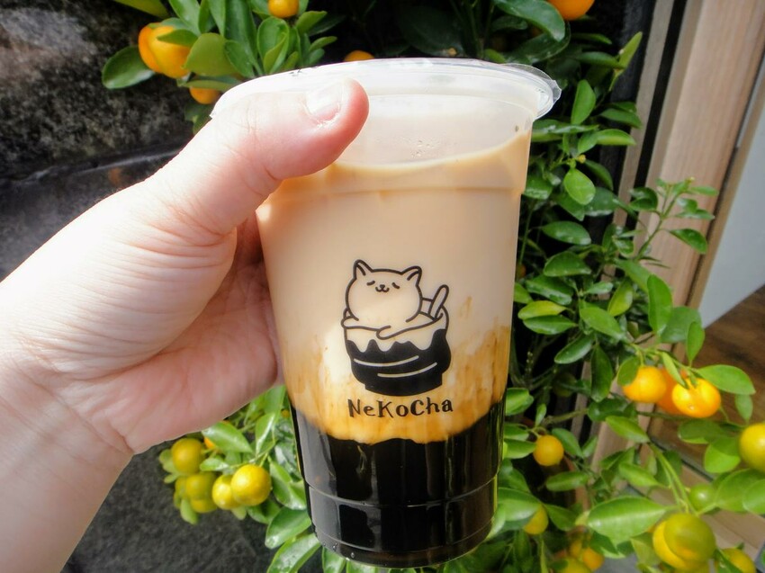 【美食】「NeKocha遇貓茶韻」內湖日式飯糰推薦，內湖手搖飲料推薦、內湖日式便當推薦 (附菜單)